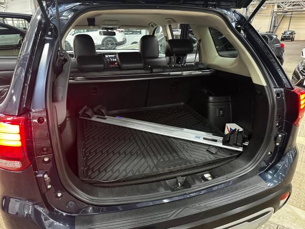Mitsubishi Outlander III Рестайлинг 3 с пробегом 2021 года, цена 2 650 000 рублей, 66709 км, внедорожник, Автокод Объявления