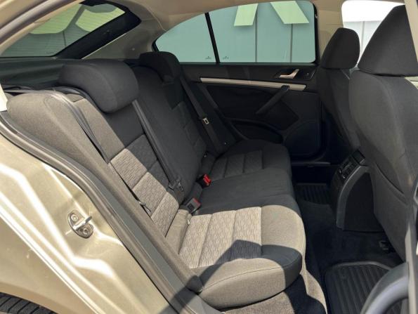 Skoda Octavia II (A5) Рестайлинг с пробегом 2012 года, цена 919 000 рублей, 189562 км, лифтбек, Автокод Объявления
