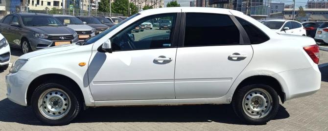 Lada (ВАЗ) Granta I с пробегом 2013 года, цена 330 000 рублей, 206000 км, седан, Автокод Объявления