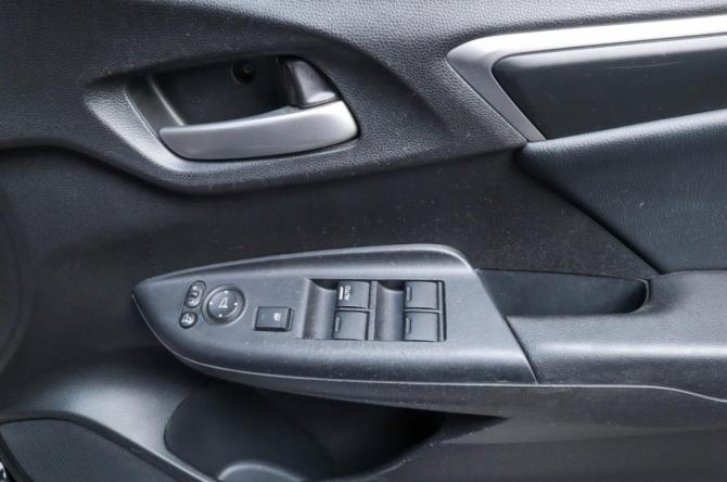 Honda Fit III с пробегом 2013 года, цена 1 479 000 рублей, 81000 км, хэтчбек, Автокод Объявления
