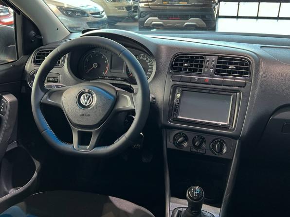 Volkswagen Polo V Рестайлинг с пробегом 2018 года, цена 1 250 000 рублей, 128000 км, седан, Автокод Объявления