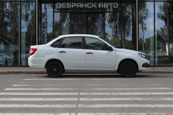 Lada (ВАЗ) Granta I Рестайлинг с пробегом 2025 года, цена 790 000 рублей, 11845 км, седан, Автокод Объявления