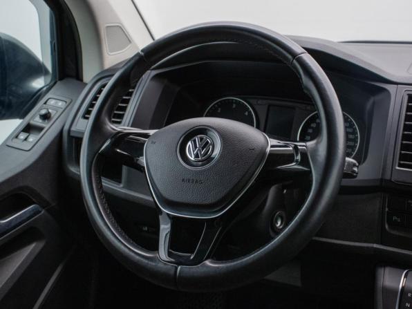 Volkswagen Caravelle T6 с пробегом 2016 года, цена 2 745 000 рублей, 191826 км, минивэн, Автокод Объявления