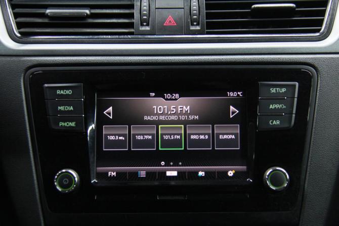 Skoda Rapid I Рестайлинг с пробегом 2019 года, цена 1 055 000 рублей, 233682 км, лифтбек, Автокод Объявления