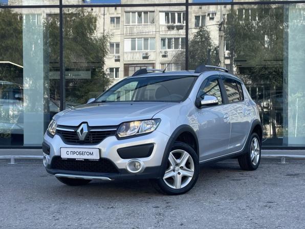 Renault Sandero II с пробегом 2017 года, цена 995 000 рублей, 97226 км, хэтчбек, Автокод Объявления