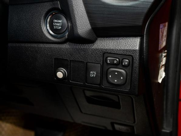 Toyota Auris II с пробегом 2014 года, цена 1 175 000 рублей, 110020 км, хэтчбек, Автокод Объявления