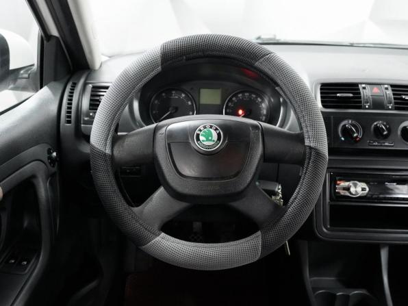 Skoda Fabia II Рестайлинг с пробегом 2011 года, цена 494 000 рублей, 245000 км, хэтчбек, Автокод Объявления