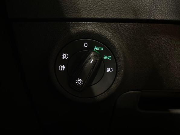 Skoda Karoq I с пробегом 2021 года, цена 2 599 000 рублей, 55997 км, внедорожник, Автокод Объявления