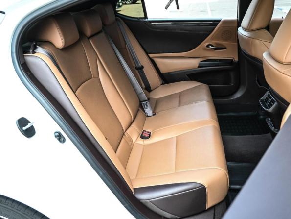 Lexus ES VII с пробегом 2020 года, цена 4 099 000 рублей, 82701 км, седан, Автокод Объявления