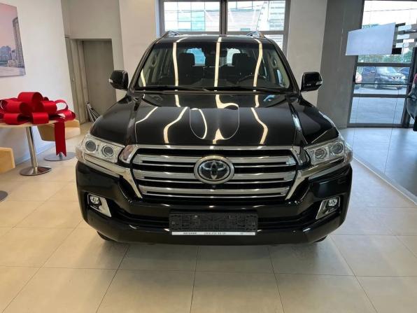 Toyota Land Cruiser 200 Series Рестайлинг 2 с пробегом 2019 года, цена 7 980 000 рублей, 57226 км, внедорожник, Автокод Объявления