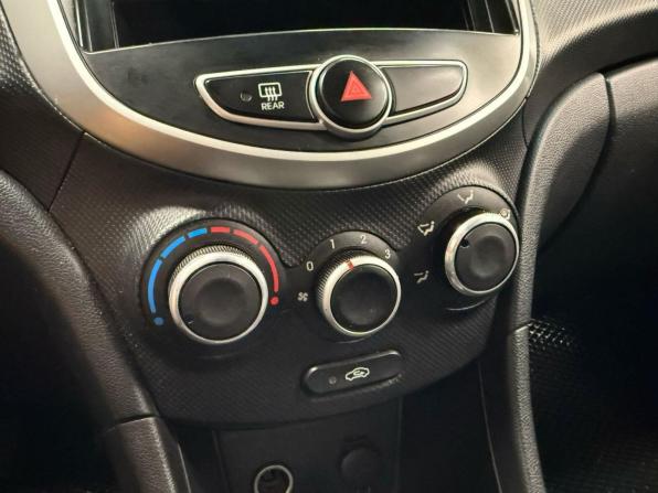 Hyundai Solaris I с пробегом 2012 года, цена 561 560 рублей, 236822 км, хэтчбек, Автокод Объявления