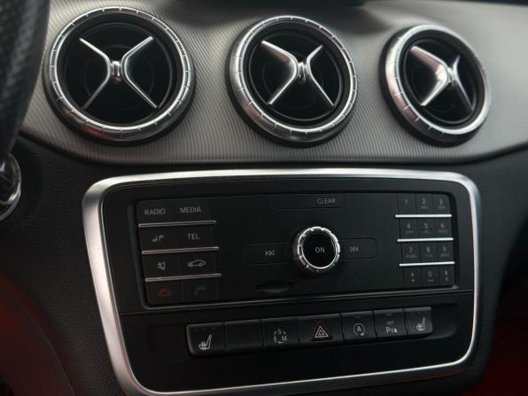 Mercedes-Benz CLA I (C117 X117) с пробегом 2015 года, цена 1 485 000 рублей, 171960 км, седан, Автокод Объявления
