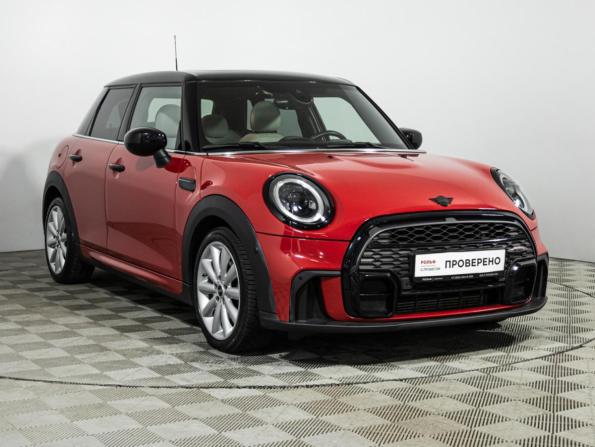 Mini Hatch III (F55/F56) Рестайлинг 2 с пробегом 2021 года, цена 2 649 700 рублей, 40838 км, хэтчбек, Автокод Объявления