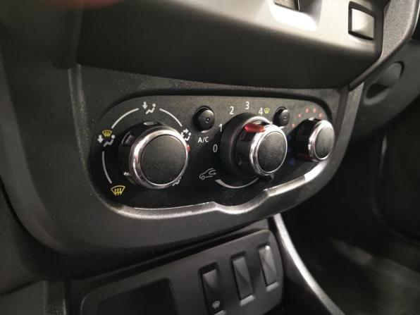 Renault Duster I Рестайлинг с пробегом 2021 года, цена 1 350 000 рублей, 115474 км, внедорожник, Автокод Объявления