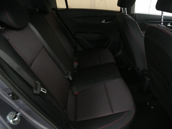 Kia Rio IV Рестайлинг с пробегом 2021 года, цена 1 536 000 рублей, 121000 км, хэтчбек, Автокод Объявления