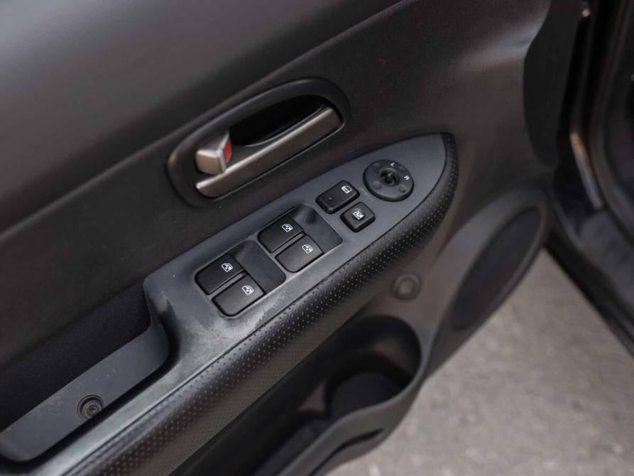 Kia Carens II (UN) Новосибирск  - изображение 15