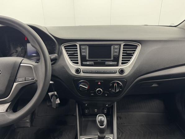 Hyundai Solaris II Рестайлинг с пробегом 2022 года, цена 1 560 000 рублей, 114004 км, седан, Автокод Объявления