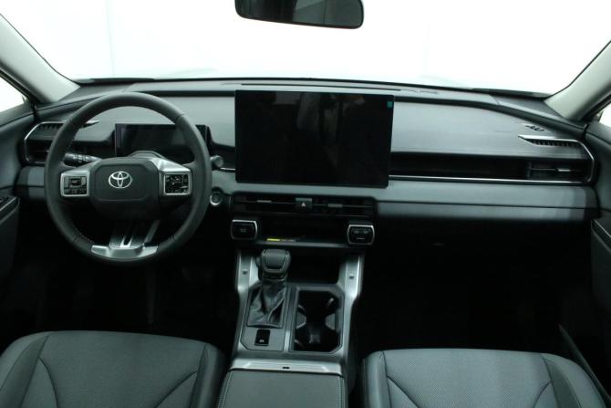 Toyota RAV4 VI (XA60) с пробегом 2026 года, цена 4 395 000 рублей, 27 км, внедорожник, Автокод Объявления