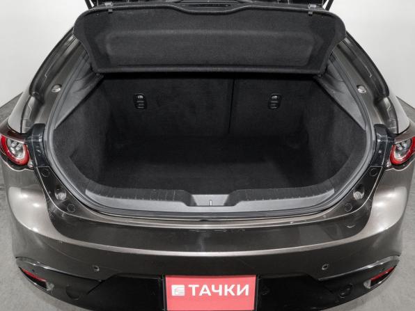 Mazda 3 IV (BP) с пробегом 2021 года, цена 1 550 000 рублей, 120535 км, хэтчбек, Автокод Объявления