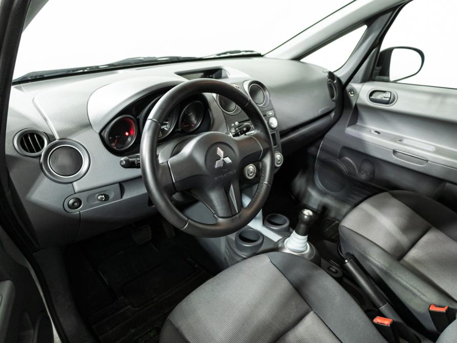 Mitsubishi Colt VI (Z20/Z30) Санкт-Петербург  - изображение 11