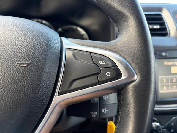 Renault Sandero II Рестайлинг с пробегом 2019 года, цена 955 000 рублей, 145000 км, хэтчбек, Автокод Объявления