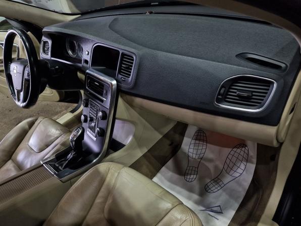 Volvo S60 II с пробегом 2013 года, цена 950 000 рублей, 232000 км, седан, Автокод Объявления