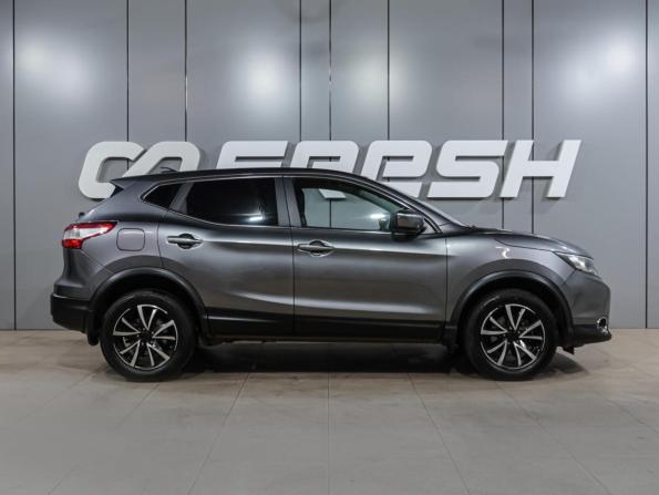 Nissan Qashqai II с пробегом 2018 года, цена 1 619 000 рублей, 116398 км, внедорожник, Автокод Объявления