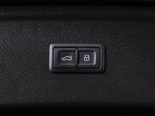 Audi Q5 II (FY) Рестайлинг с пробегом 2025 года, цена 5 818 000 рублей, 8200 км, внедорожник, Автокод Объявления