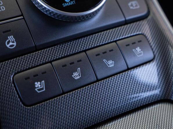 Hyundai Santa Fe IV Рестайлинг с пробегом 2021 года, цена 3 210 000 рублей, 153079 км, внедорожник, Автокод Объявления