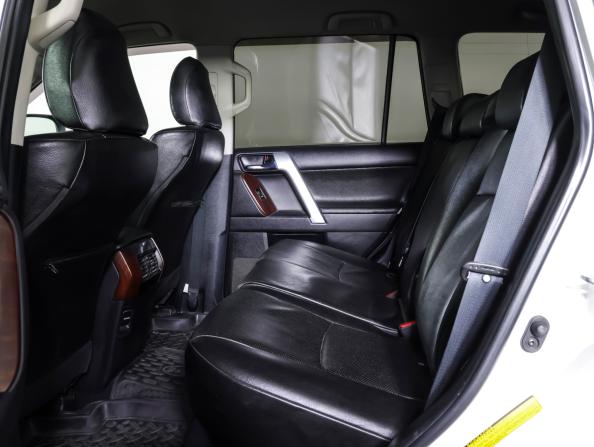 Toyota Land Cruiser Prado 150 Series Рестайлинг 1 с пробегом 2014 года, цена 3 438 000 рублей, 192661 км, внедорожник, Автокод Объявления