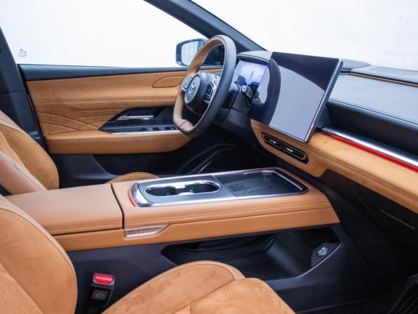 Mazda EZ-6 с пробегом 2024 года, цена 3 900 000 рублей, 10921 км, лифтбек, Автокод Объявления
