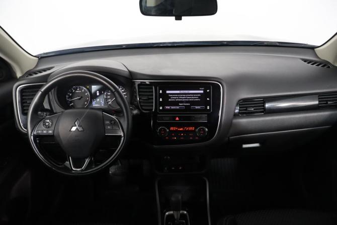 Mitsubishi Outlander III Рестайлинг 3 с пробегом 2020 года, цена 2 499 000 рублей, 78000 км, внедорожник, Автокод Объявления