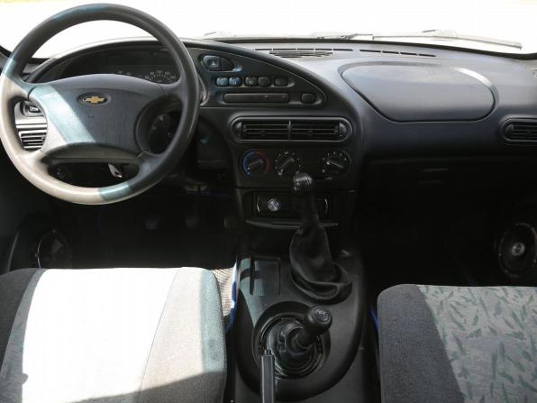 Chevrolet Niva I с пробегом 2004 года, цена 261 000 рублей, 185000 км, внедорожник, Автокод Объявления