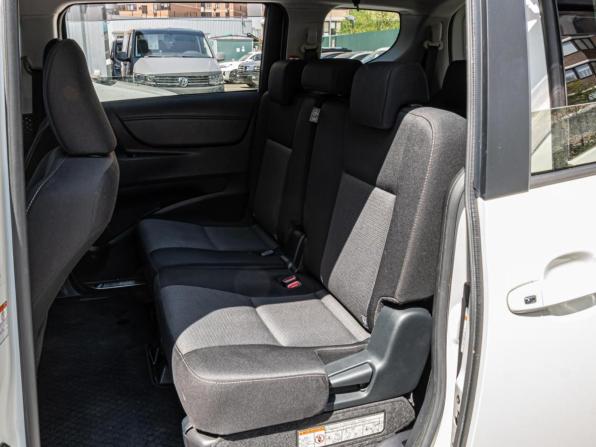 Toyota Sienta II Рестайлинг с пробегом 2021 года, цена 1 820 000 рублей, 83948 км, компактвэн, Автокод Объявления