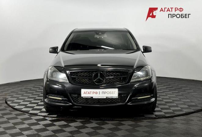 Mercedes-Benz C-Класс III (W204) Рестайлинг с пробегом 2012 года, цена 1 550 000 рублей, 217224 км, седан, Автокод Объявления