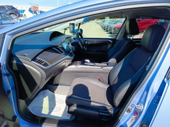 Honda Jade I с пробегом 2015 года, цена 1 419 000 рублей, 129722 км, минивэн, Автокод Объявления