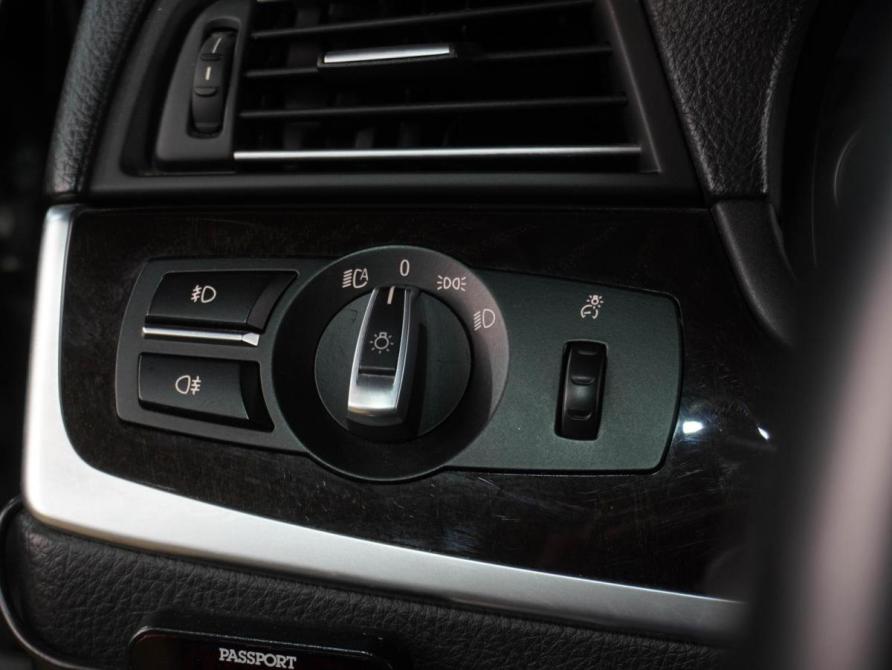 BMW 5 серии VI (F10/F11/F07) Рестайлинг Воронеж  - изображение 15