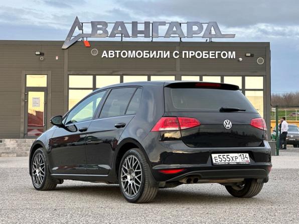 Volkswagen Golf VII с пробегом 2013 года, цена 1 360 000 рублей, 138000 км, хэтчбек, Автокод Объявления