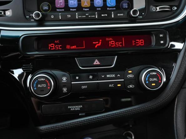 Kia Optima III Рестайлинг с пробегом 2015 года, цена 1 499 000 рублей, 163165 км, седан, Автокод Объявления