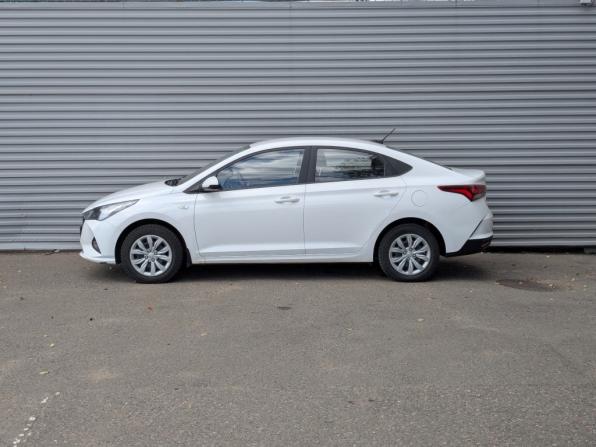 Hyundai Solaris II Рестайлинг с пробегом 2022 года, цена 1 565 000 рублей, 106067 км, седан, Автокод Объявления