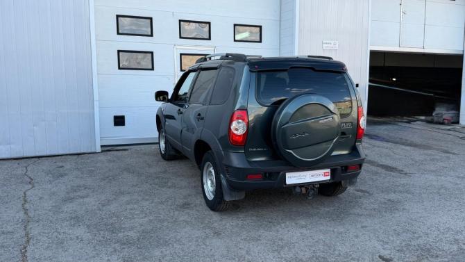 Chevrolet Niva I Рестайлинг с пробегом 2017 года, цена 750 000 рублей, 40874 км, внедорожник, Автокод Объявления