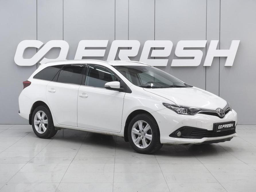 Toyota Auris II Рестайлинг Ростов-на-Дону  - изображение 1