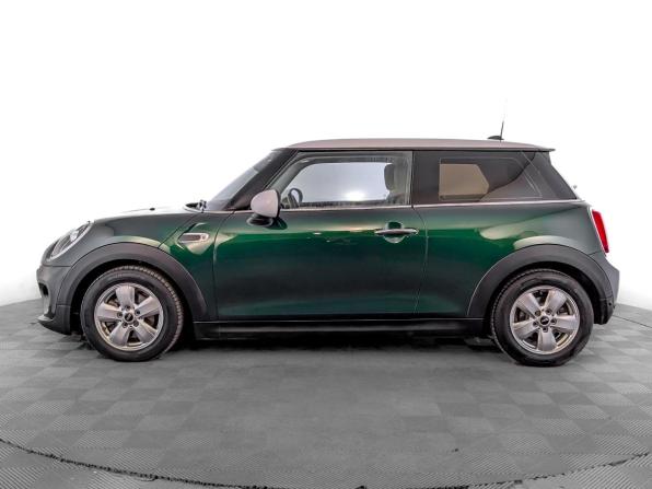 Mini Hatch III (F55/F56) Рестайлинг с пробегом 2018 года, цена 1 715 000 рублей, 81512 км, хэтчбек, Автокод Объявления