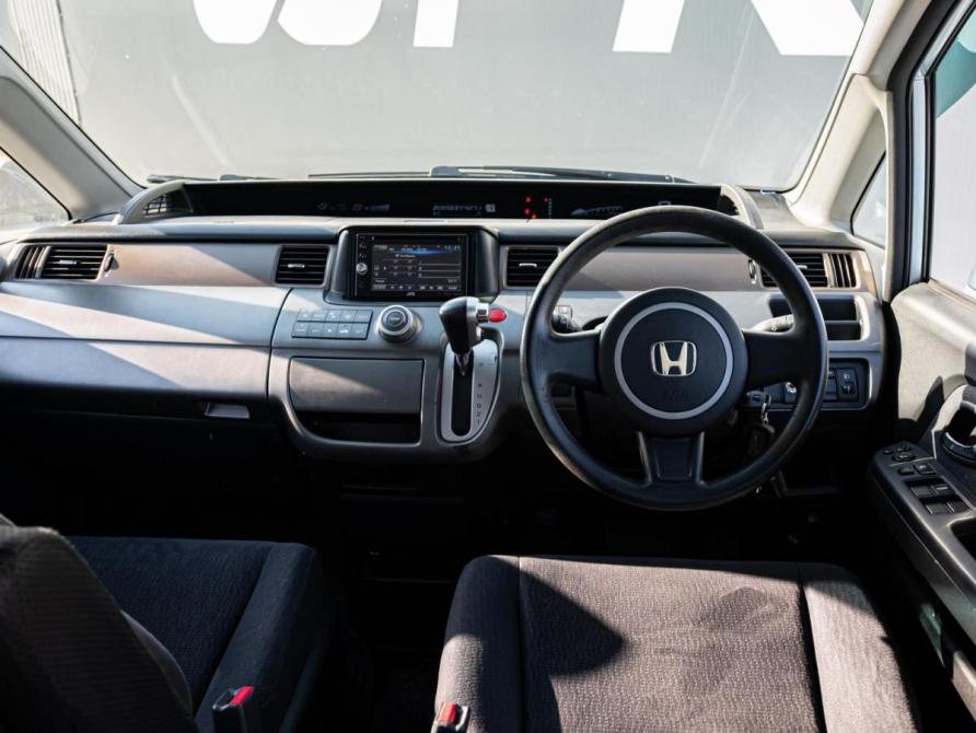 Honda Stepwgn III Краснодар  - изображение 6