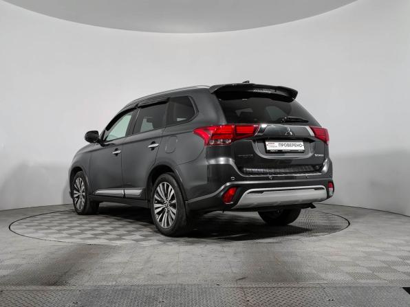 Mitsubishi Outlander III Рестайлинг 3 с пробегом 2018 года, цена 1 840 000 рублей, 173264 км, внедорожник, Автокод Объявления