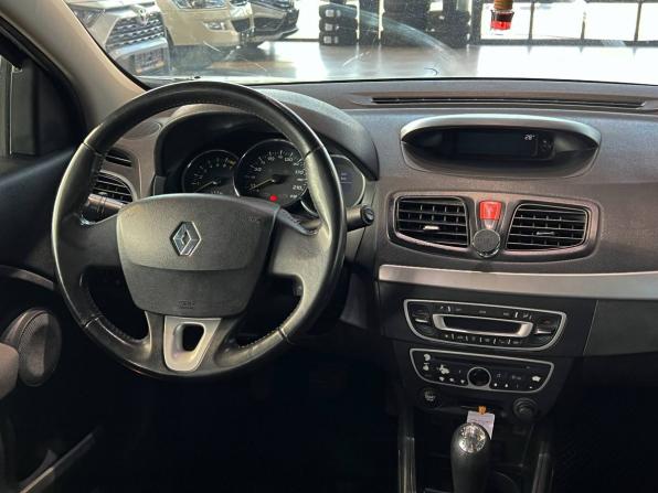 Renault Fluence I с пробегом 2010 года, цена 575 000 рублей, 260000 км, седан, Автокод Объявления