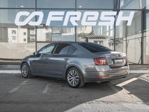 Skoda Octavia III (A7) Рестайлинг с пробегом 2018 года, цена 1 939 000 рублей, 124603 км, лифтбек, Автокод Объявления