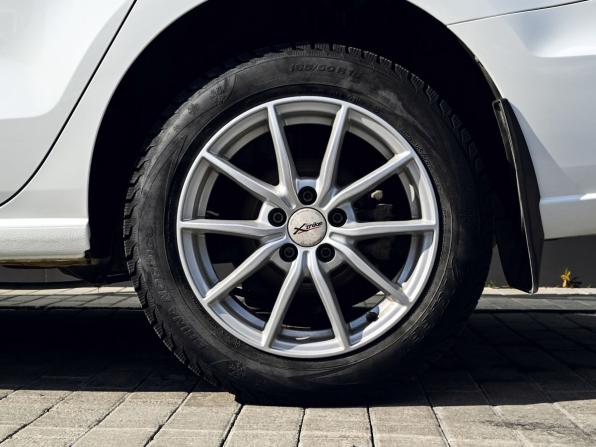 Volkswagen Polo V Рестайлинг с пробегом 2016 года, цена 1 025 000 рублей, 90326 км, седан, Автокод Объявления