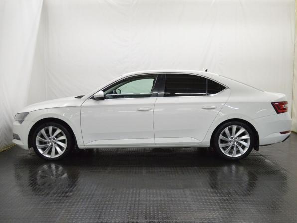 Skoda Superb III с пробегом 2017 года, цена 2 100 000 рублей, 206000 км, лифтбек, Автокод Объявления