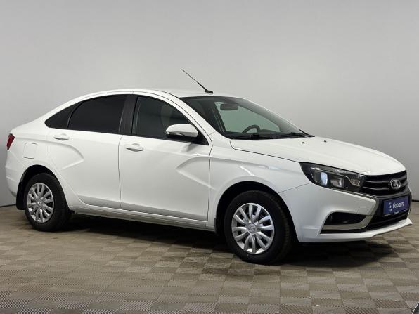 Lada (ВАЗ) Vesta I с пробегом 2021 года, цена 1 180 000 рублей, 62622 км, седан, Автокод Объявления